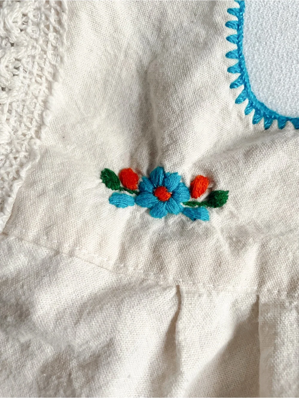 VINTAGE Dress Skirt Mexican Hand Embroidered Folk Art Cotton Top Handmade